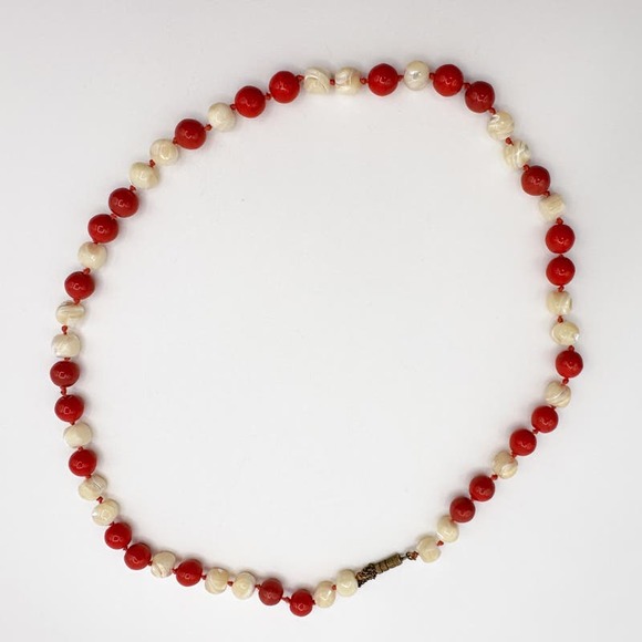 Vintage Red Coral and Freshwater Pearl Knotted Necklace with Barrel Clasp 22" - Picture 11 of 13